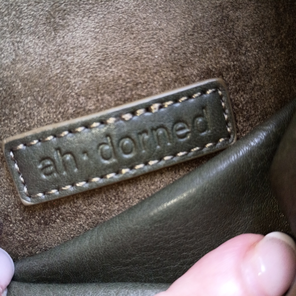 Ah Domed Messenger Bag Vegan Suede Leather Green 9x9 .New No Tag - Picture 5 of 6